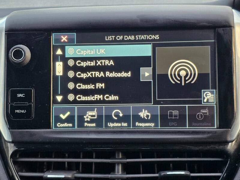 Used Peugeot 208 2014 for sale - 77908855: Photo 31