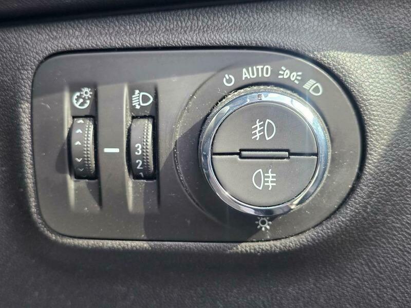 Used Vauxhall Corsa 2015 for sale - 77359120: Photo 23