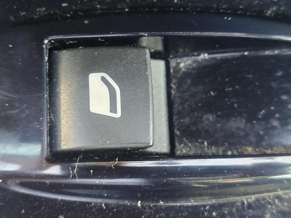 Used Citroen C4 Cactus 2017 for sale - 74679739: Photo 25