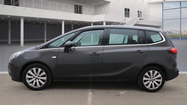 Used Vauxhall Zafira Tourer 2015 for sale - 76283930: Photo 4