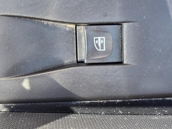 Used Renault Captur 2015 for sale - 75090333: Photo 35
