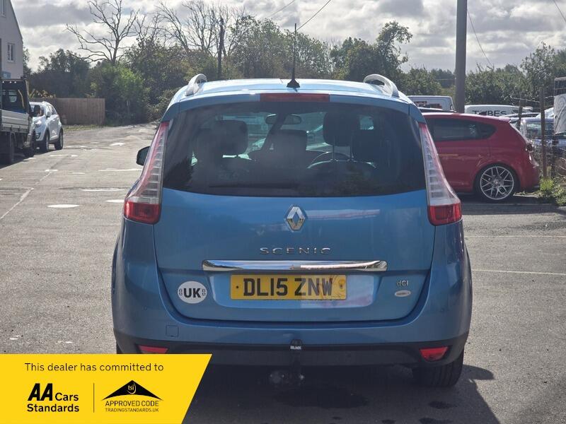 Used Renault Grand Scenic 2015 for sale - 76573450: Photo 10