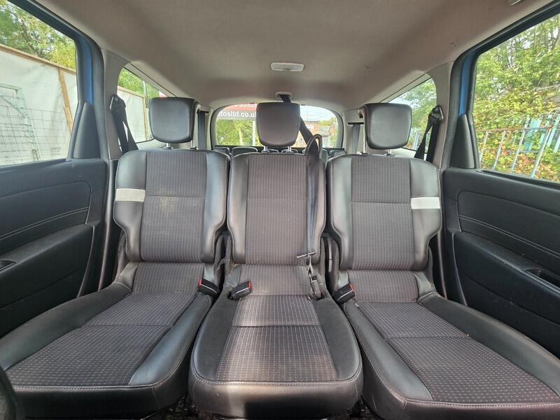 Used Renault Grand Scenic 2015 for sale - 76573450: Photo 20