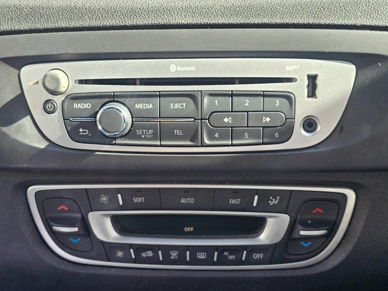 Used Renault Grand Scenic 2015 for sale - 76573450: Photo 34