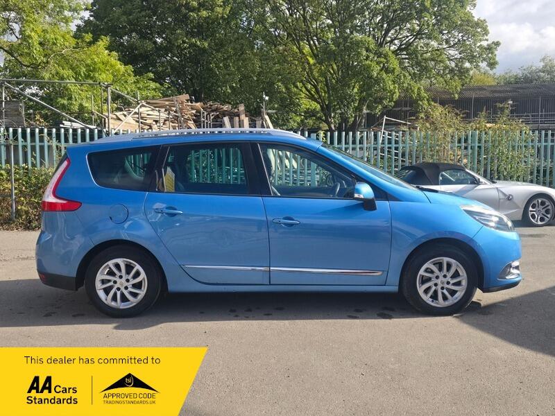 Used Renault Grand Scenic 2015 for sale - 76573450: Photo 8