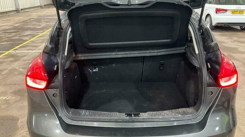 Used Ford Focus 2017 for sale - 77291884: Photo 11