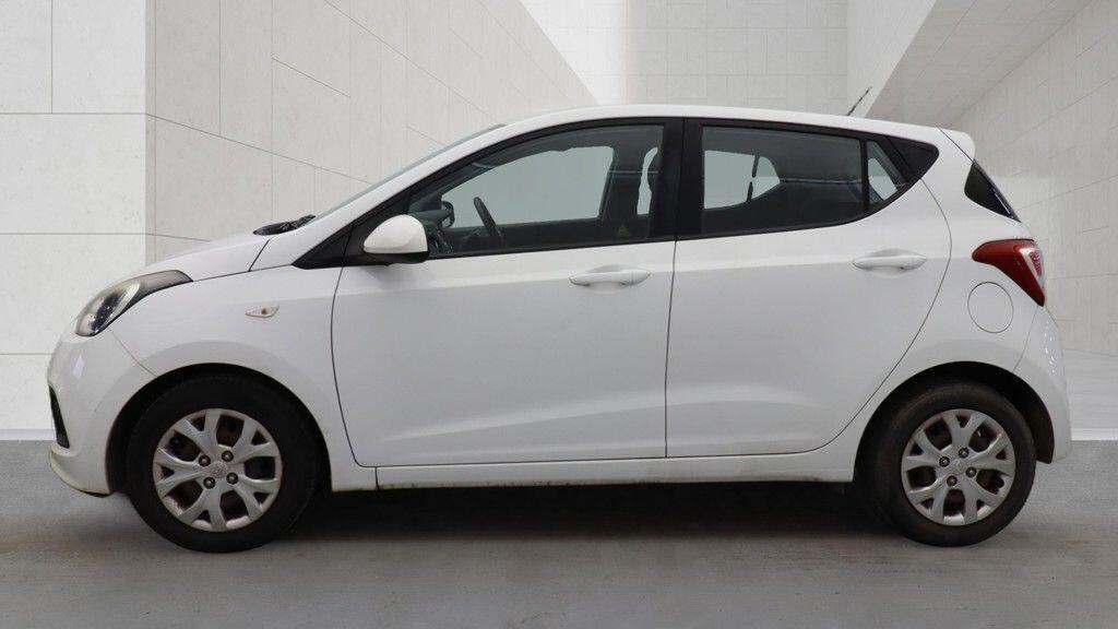 Used Hyundai i10 2015 for sale - 78205006: Photo 4