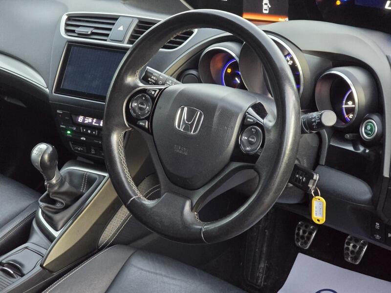 Used Honda Civic 2015 for sale - 76727380: Photo 14