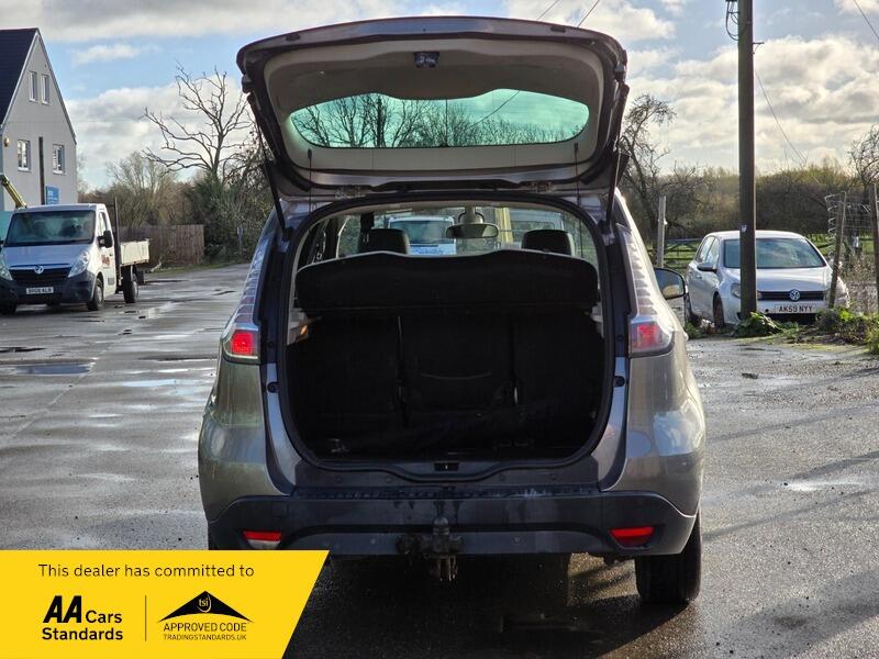 Used Renault Scenic 2016 for sale - 76584681: Photo 12