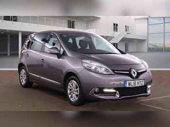 2016 (16) - 1.5 dCi Dynamique Nav 5dr