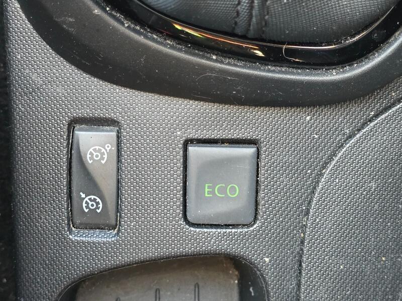 Used Renault Captur 2014 for sale - 78148170: Photo 27