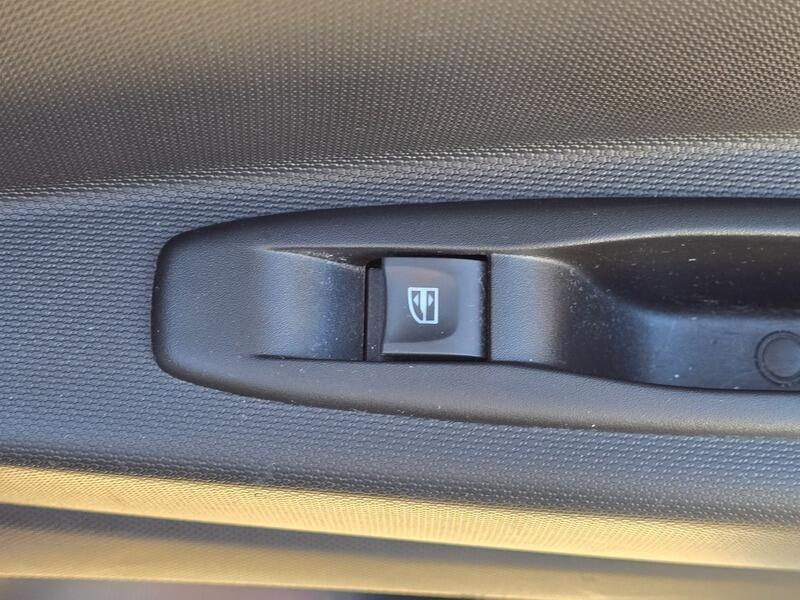 Used Renault Captur 2014 for sale - 78148170: Photo 28