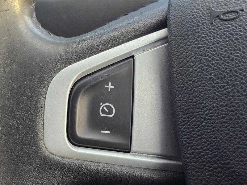 Used Renault Scenic 2012 for sale - 77468218: Photo 24