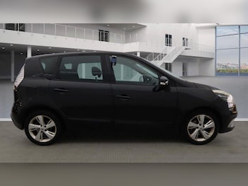 Used Renault Scenic 2012 for sale - 77468218: Photo