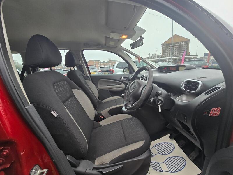 Used Citroen C3 Picasso 2010 for sale - 77883518: Photo 11