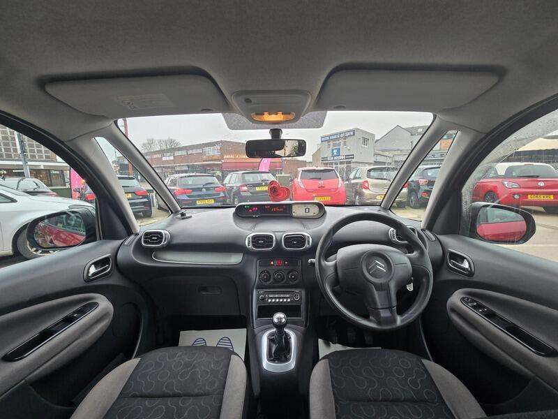 Used Citroen C3 Picasso 2010 for sale - 77883518: Photo 28