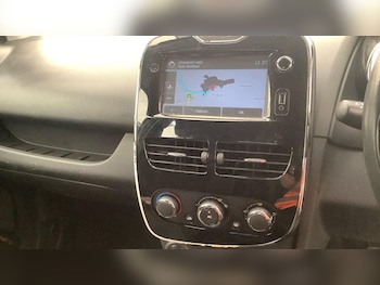 Used Renault Clio 2015 for sale - 78471399: Photo