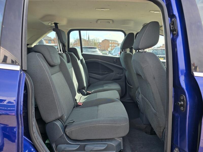 Used Ford Grand C-Max 2015 for sale - 78184698: Photo 19