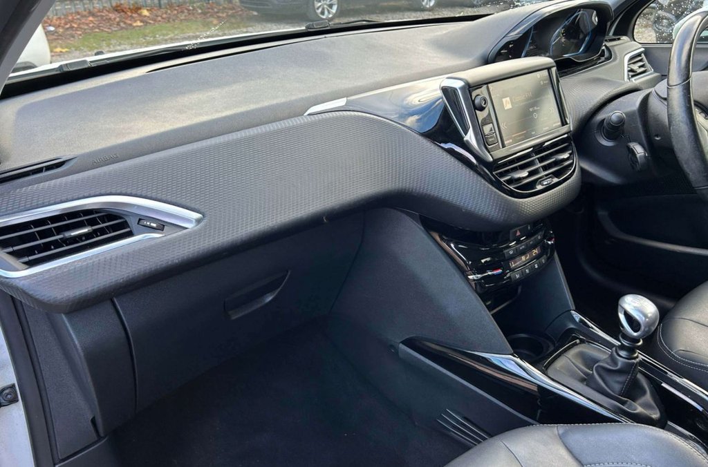 Used Peugeot 2008 2019 for sale - 76632265: Photo 11