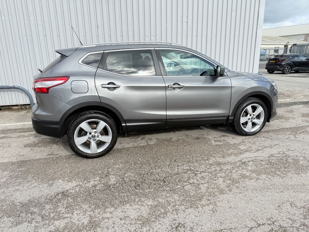 Used Nissan Qashqai 2015 for sale - 76178370: Photo 4