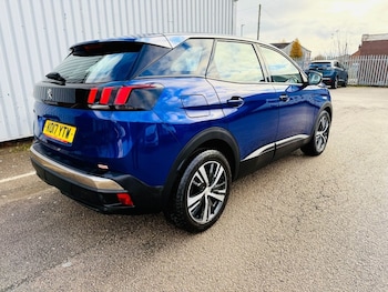 Used Peugeot 3008 2017 for sale - 76520631: Photo