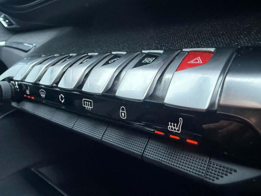 Used Peugeot 3008 2018 for sale - 76888556: Photo 18