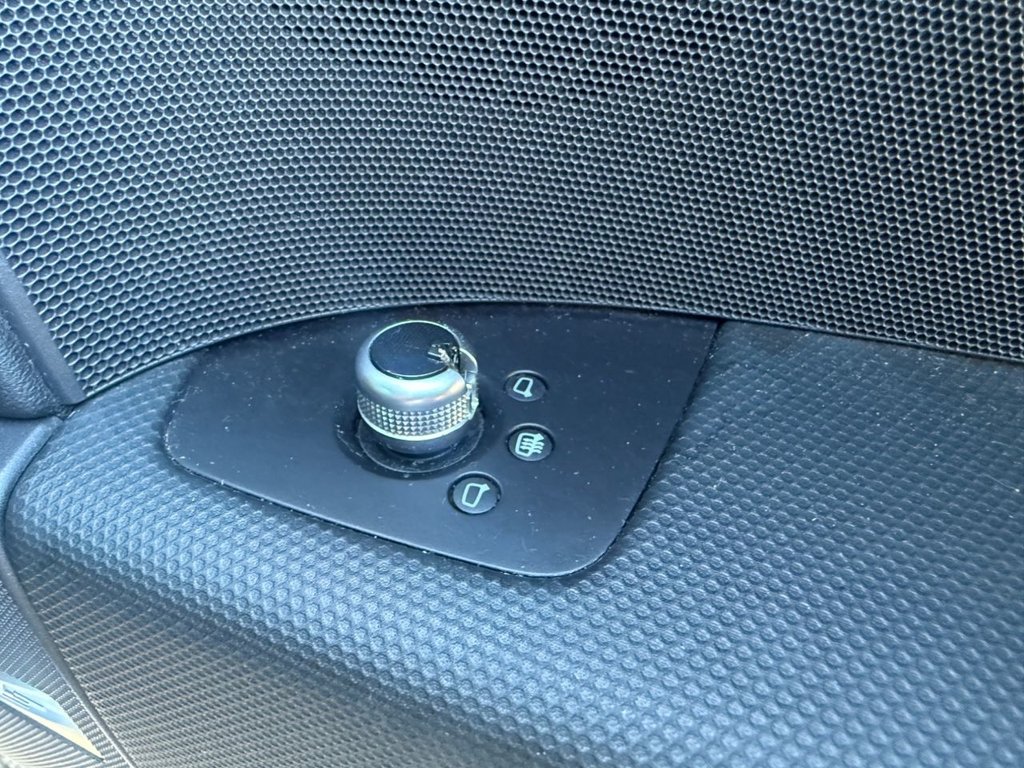 Used Audi TT 2013 for sale - 76642452: Photo 17