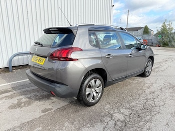 Used Peugeot 2008 2017 for sale - 76168097: Photo 2