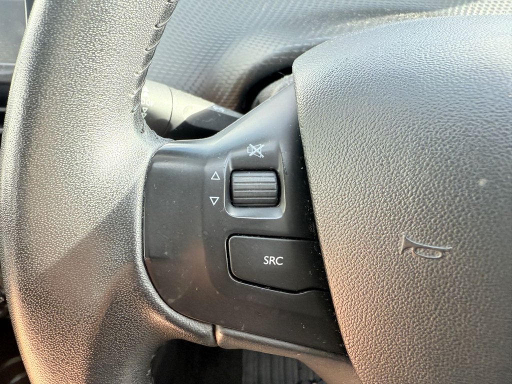Used Peugeot 2008 2017 for sale - 76168097: Photo 34