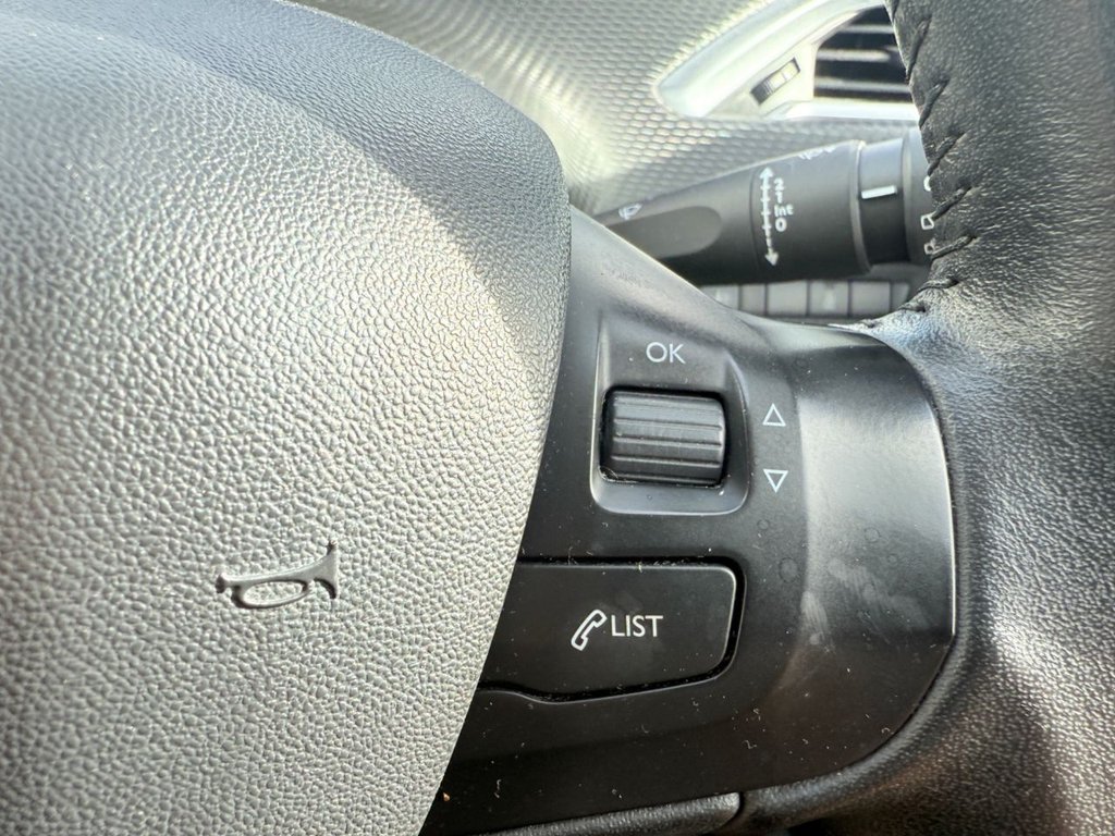 Used Peugeot 2008 2017 for sale - 76168097: Photo 35