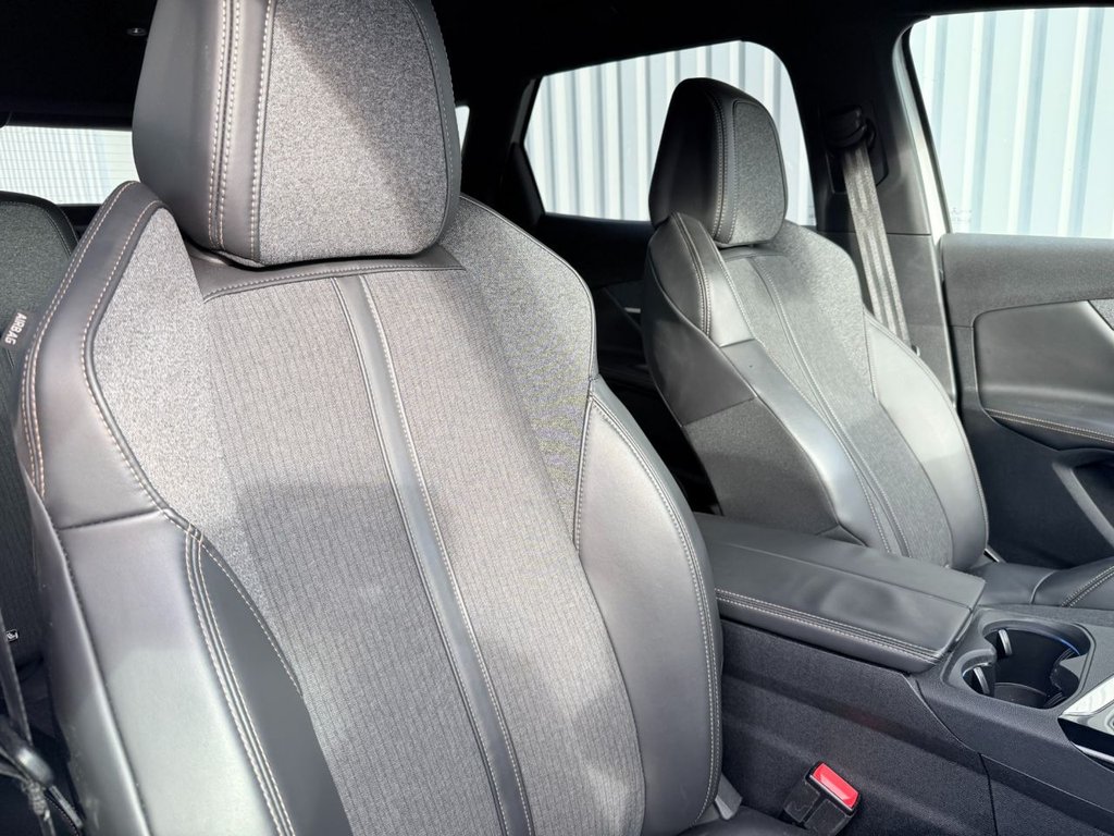 Used Peugeot 3008 2018 for sale - 76582904: Photo 11