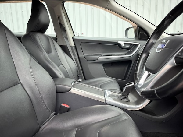 Used Volvo XC60 2014 for sale - 76168095: Photo 10