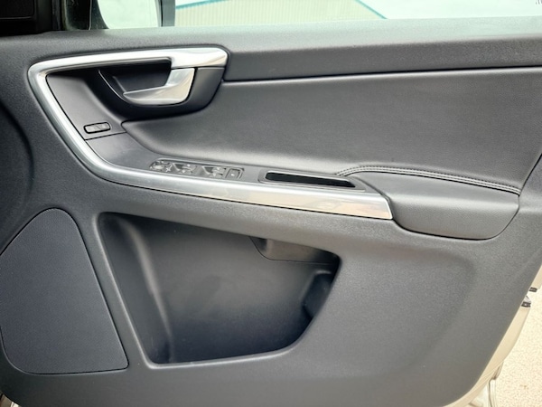 Used Volvo XC60 2014 for sale - 76168095: Photo 35