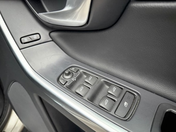 Used Volvo XC60 2014 for sale - 76168095: Photo 36