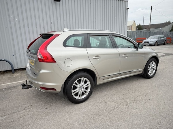 Used Volvo XC60 2014 for sale - 76168095: Photo 3
