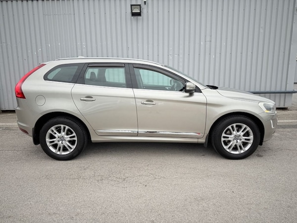 Used Volvo XC60 2014 for sale - 76168095: Photo 5
