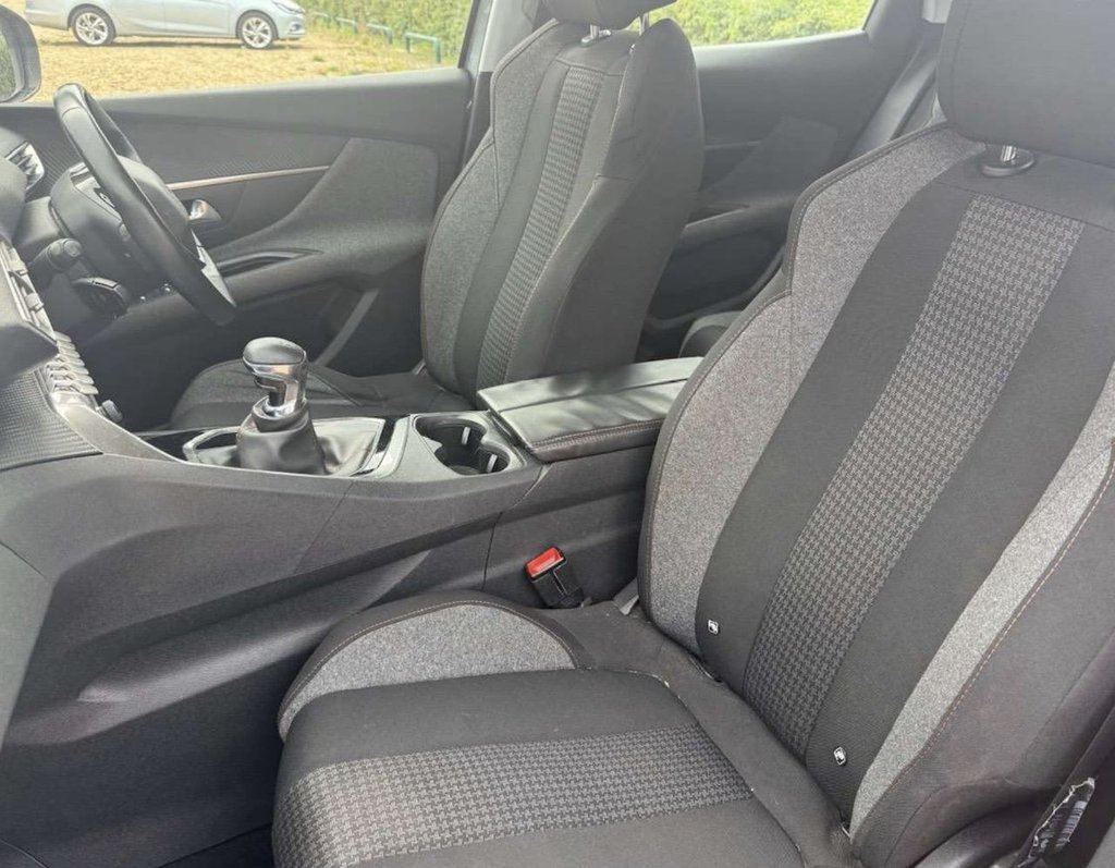 Used Peugeot 3008 2017 for sale - 76317111: Photo 11