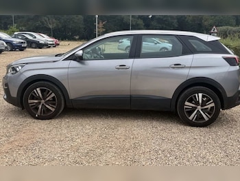 Used Peugeot 3008 2017 for sale - 76317111: Photo