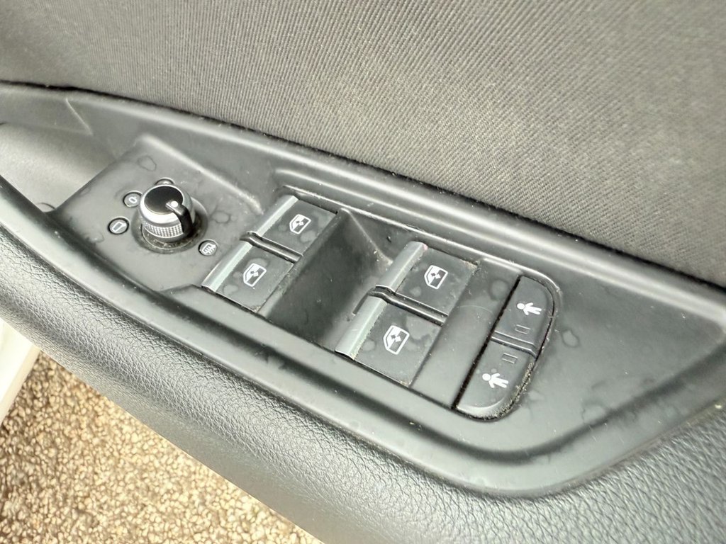 Used Audi A4 2017 for sale - 76586629: Photo 42