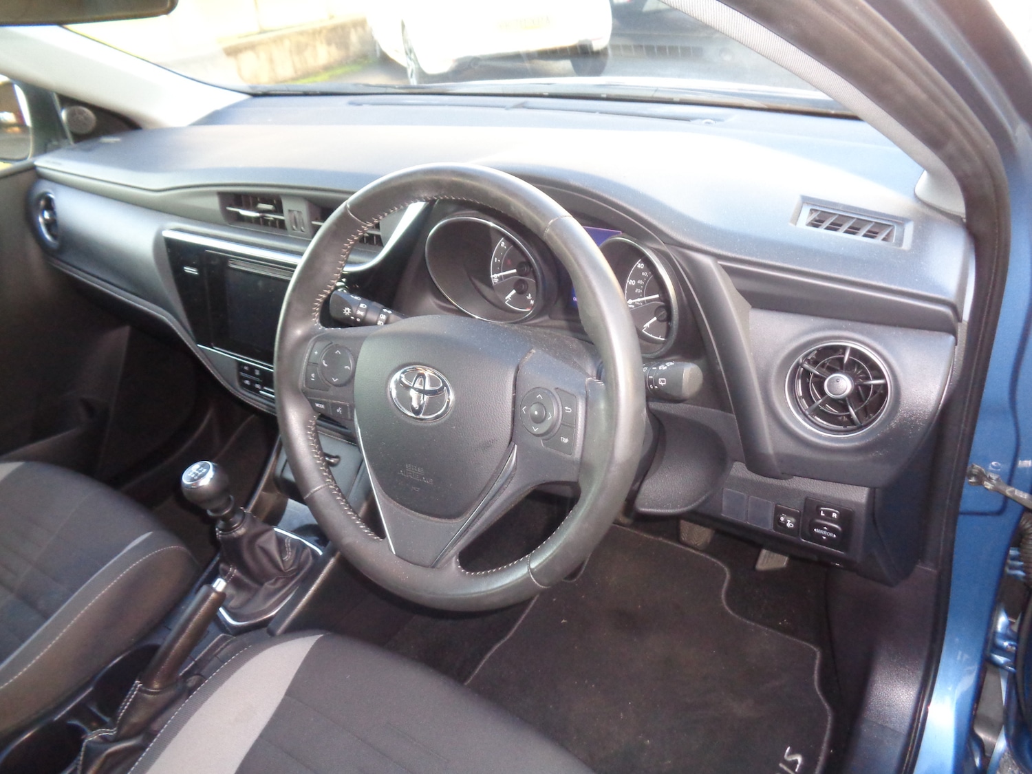 Used Toyota Auris 2017 for sale - 76566374: Photo 16