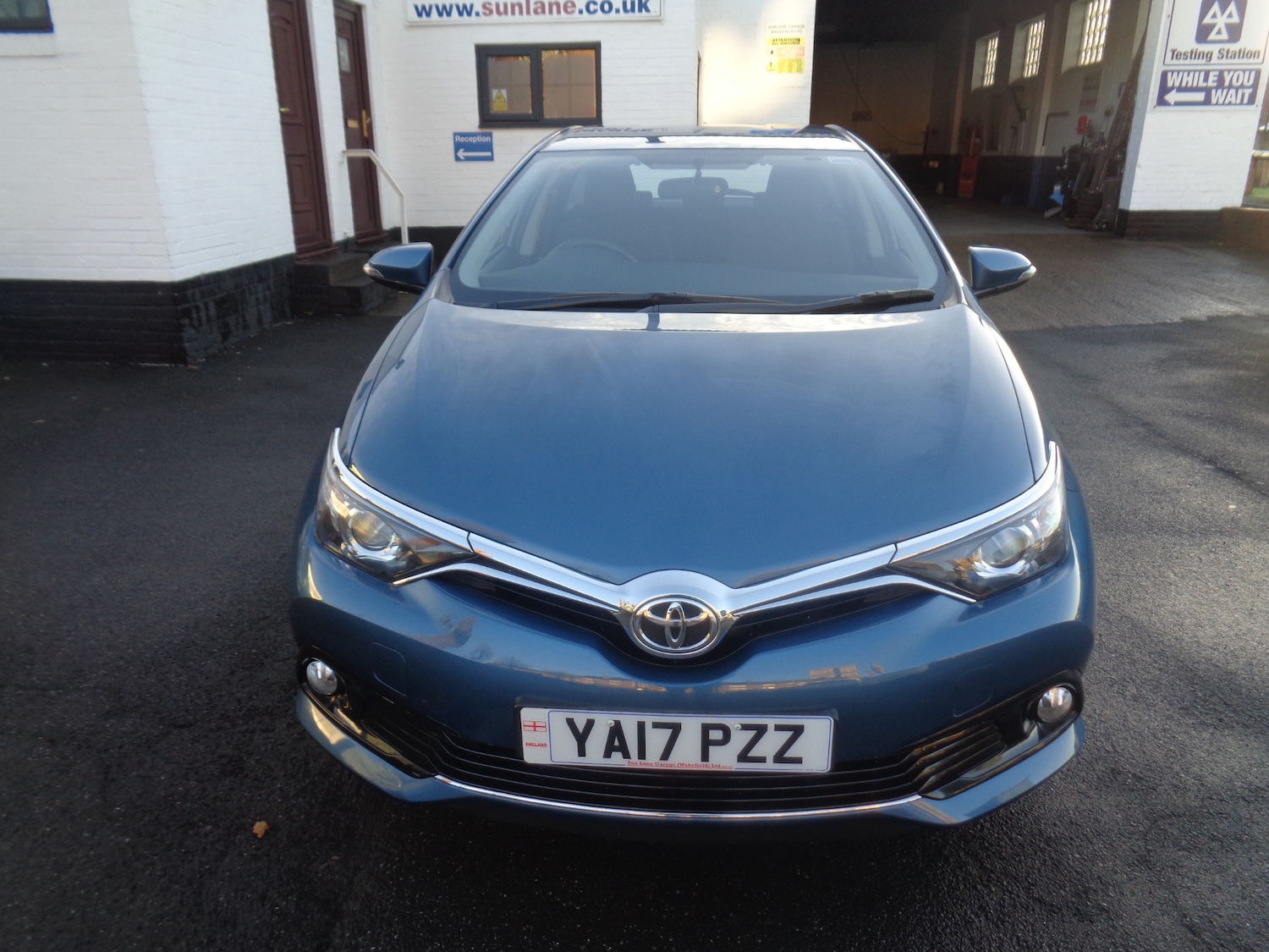 Used Toyota Auris 2017 for sale - 76566374: Photo 2