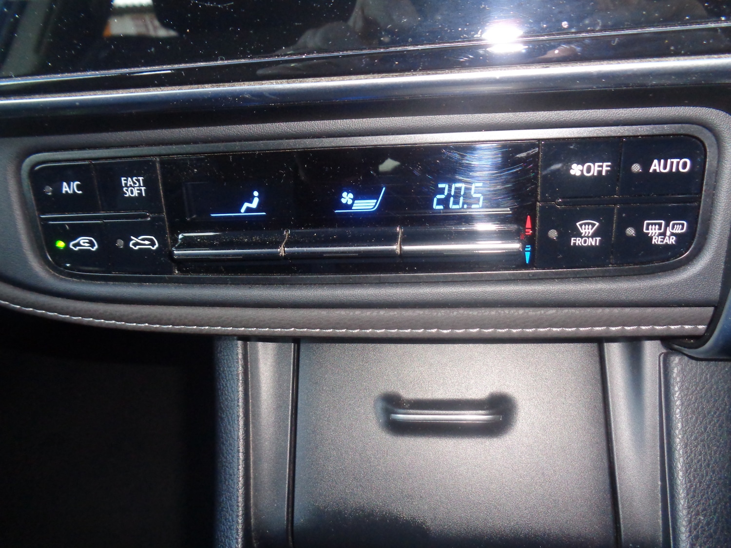 Used Toyota Auris 2017 for sale - 76566374: Photo 31