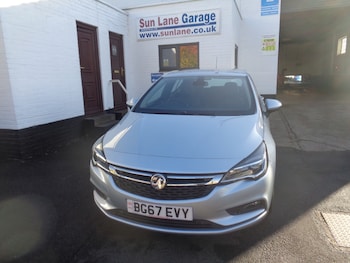 Vauxhall - Astra