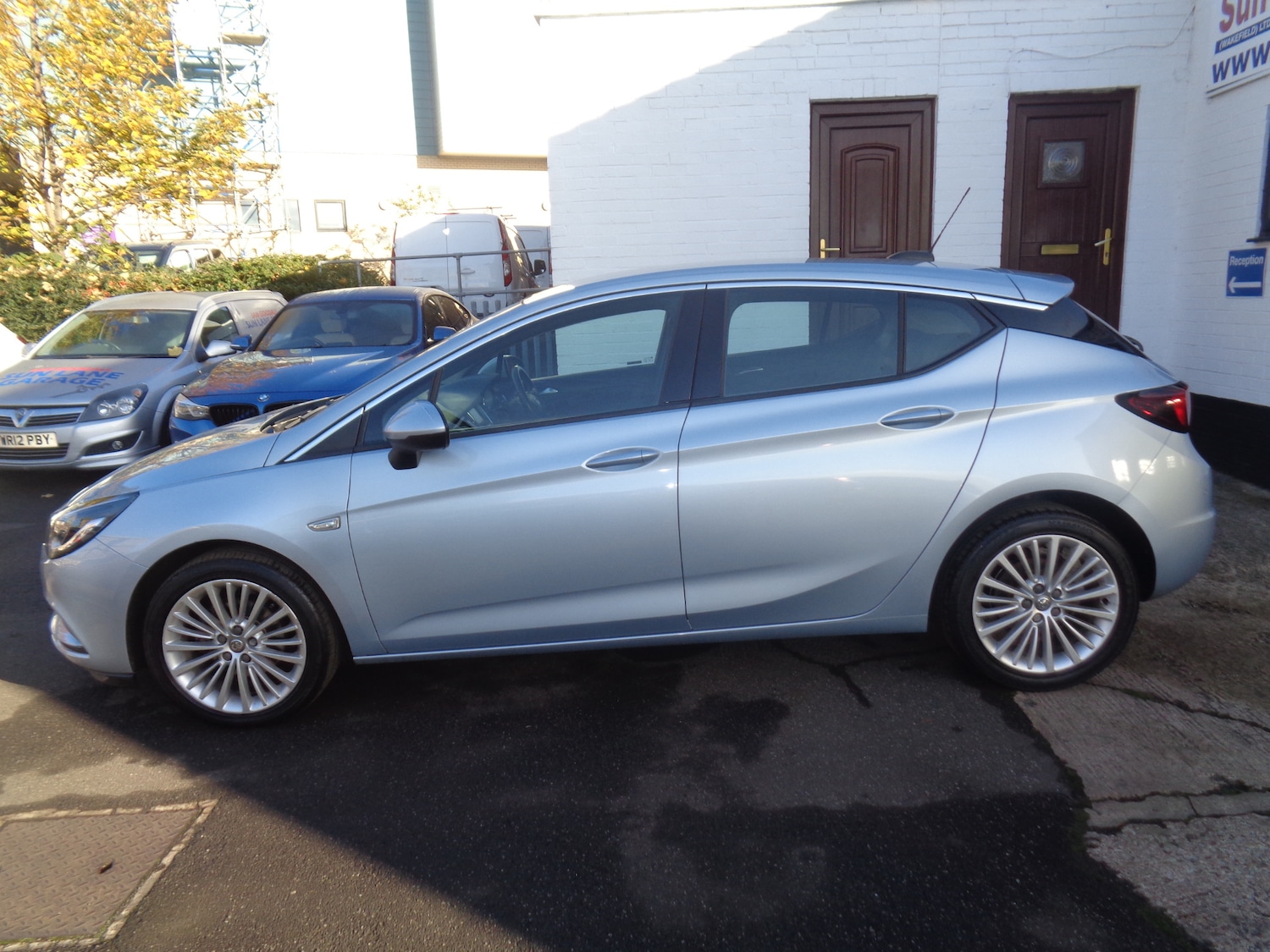 Used Vauxhall Astra 2017 for sale - 76352559: Photo 3