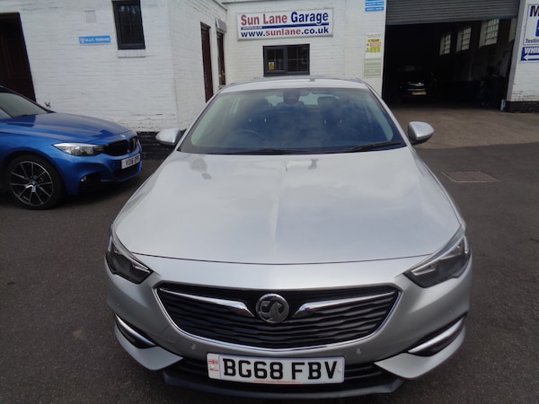 Used Vauxhall Insignia 2018 for sale - 74389986: Photo 1