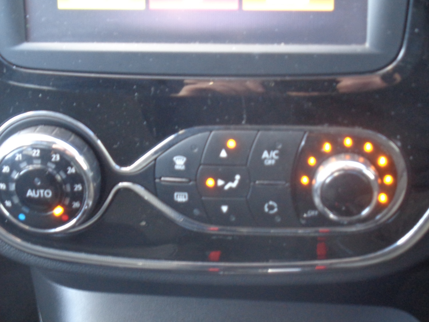 Used Renault Captur 2016 for sale - 76738364: Photo 19