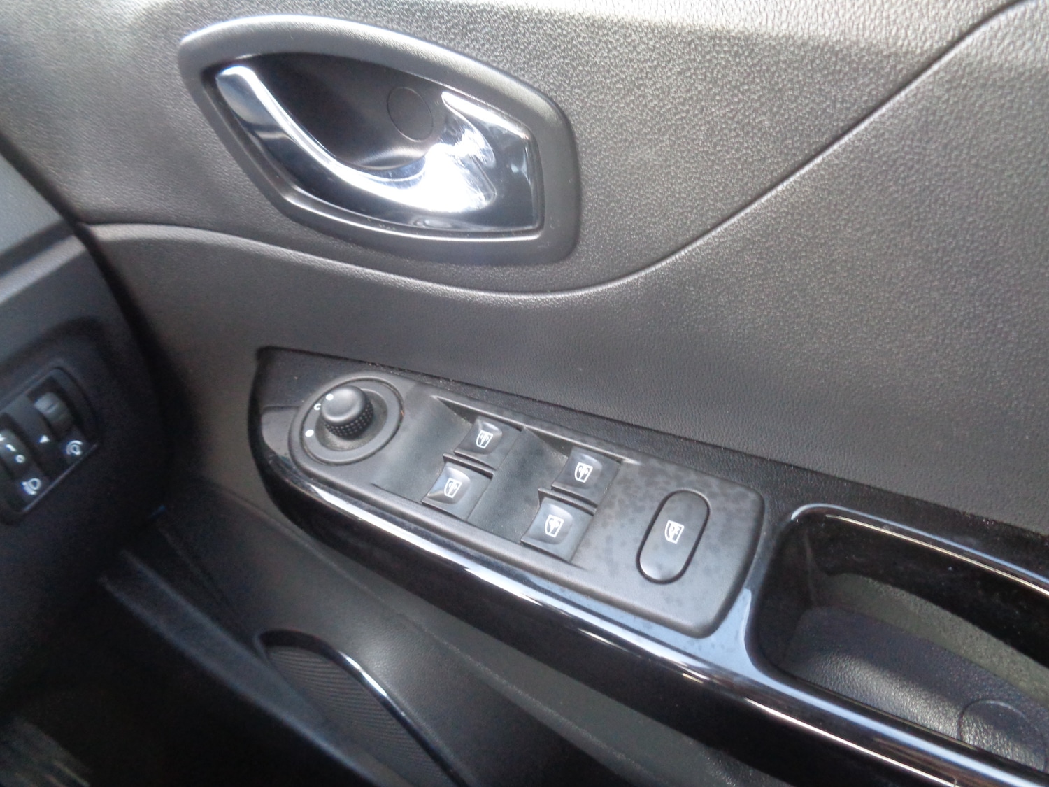 Used Renault Captur 2016 for sale - 76738364: Photo 22