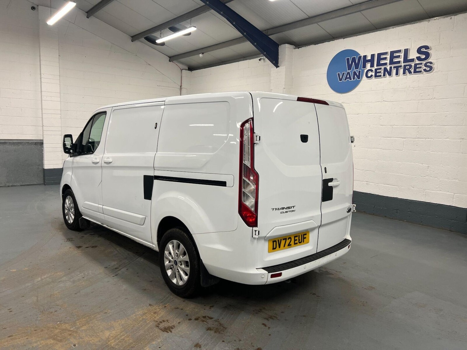 Used Ford Transit Custom 2022 for sale - 76773388: Photo 2