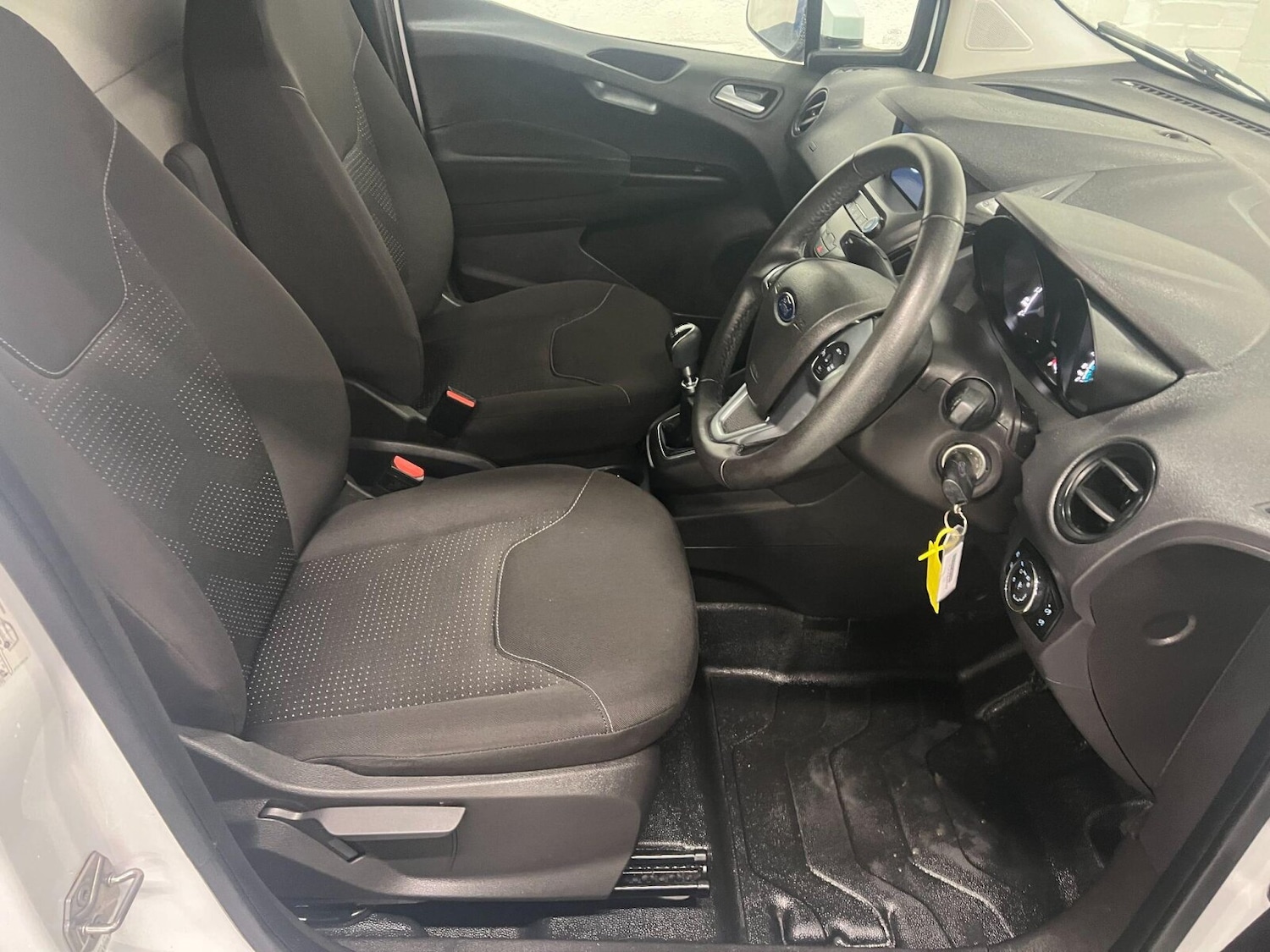 Used Ford Transit Courier 2021 for sale - 76872534: Photo 10