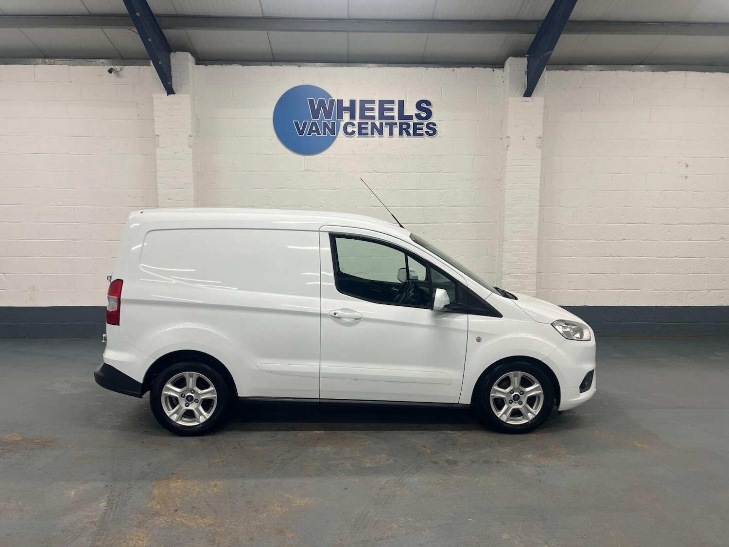 Used Ford Transit Courier 2021 for sale - 76872534: Photo 7